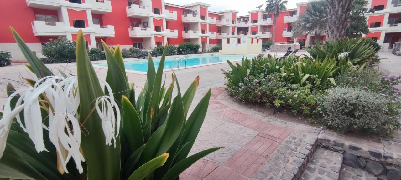Sal Service Red Moradias Residence With Pool Santa Maria Dış mekan fotoğraf